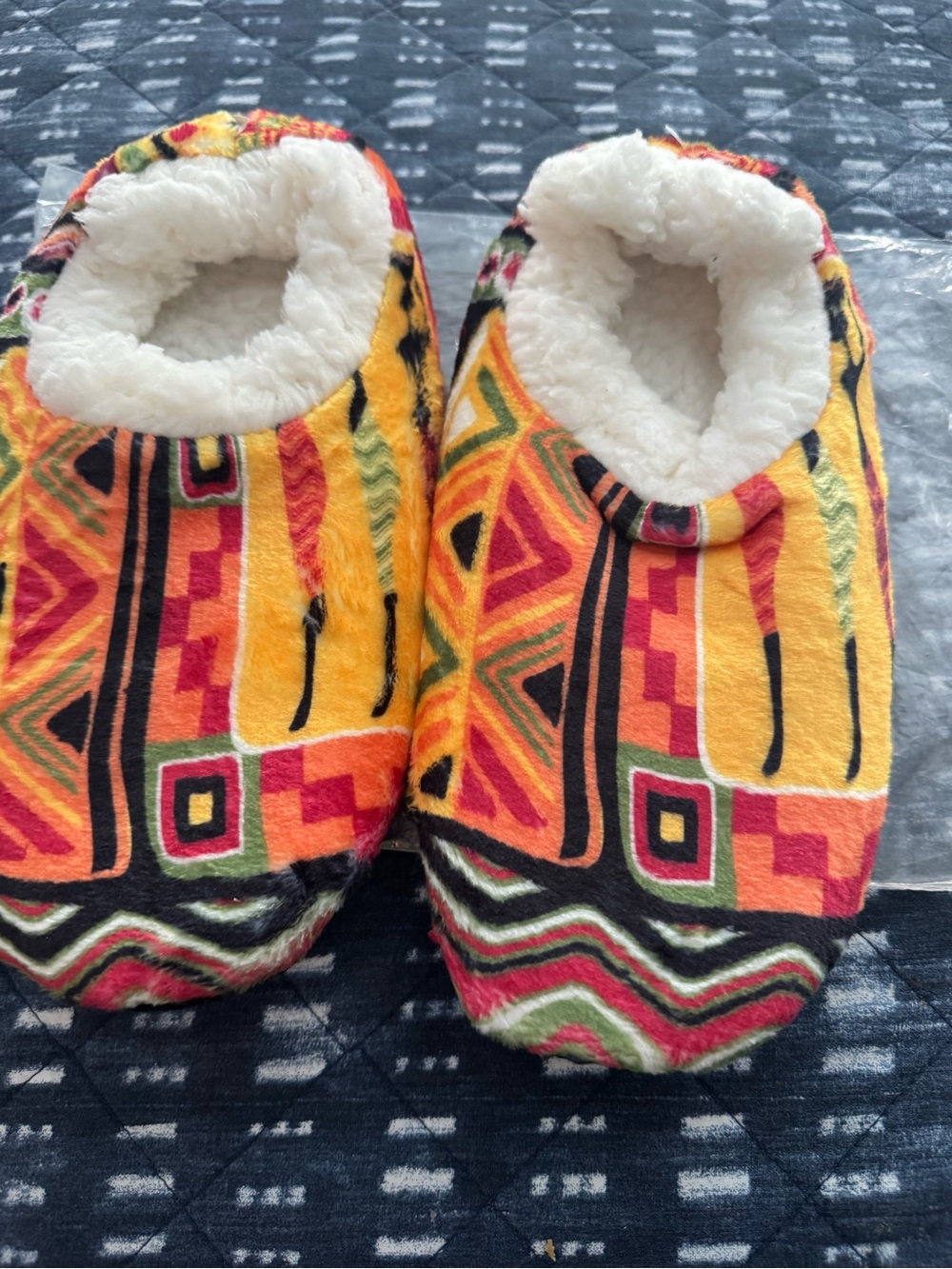 Plush Geometric-Print Women's Slippers — Yellow Multicolor